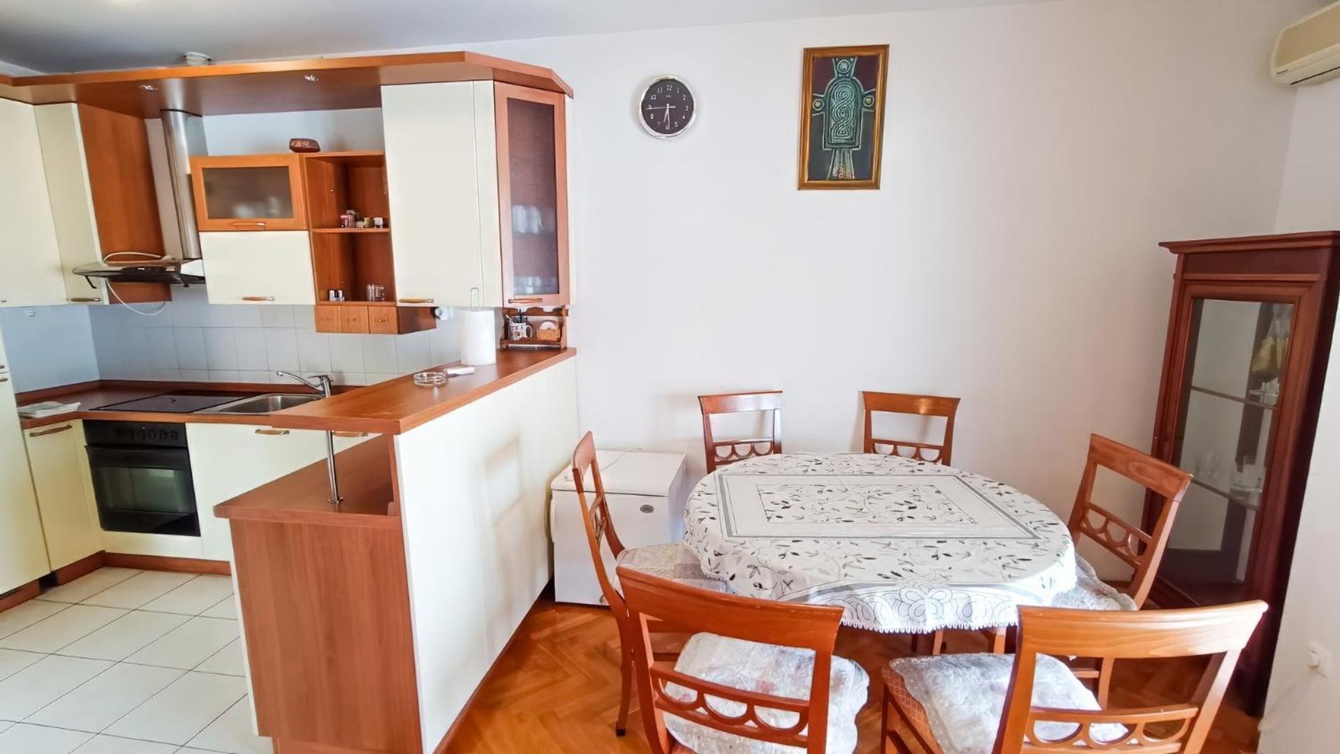 Apartment Huanita Промайна Екстер'єр фото