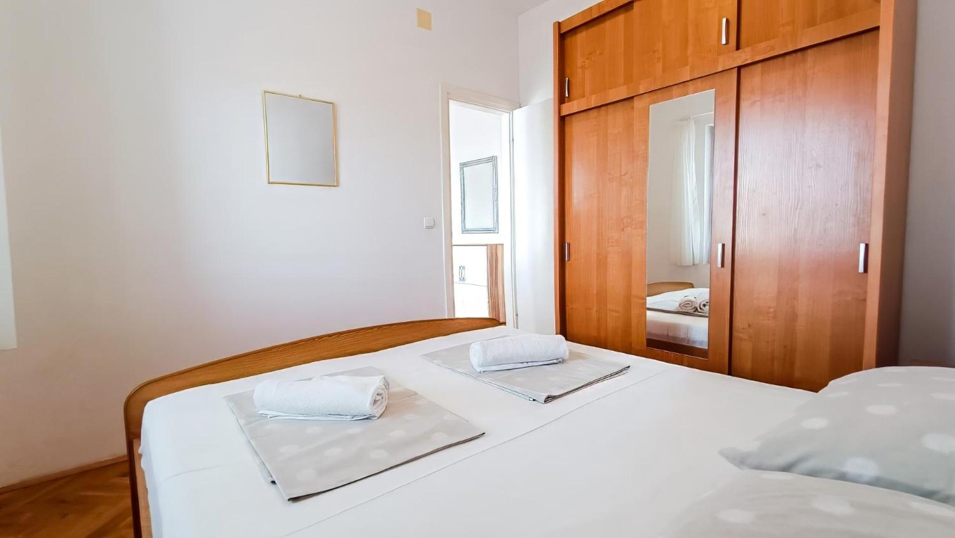 Apartment Huanita Промайна Екстер'єр фото