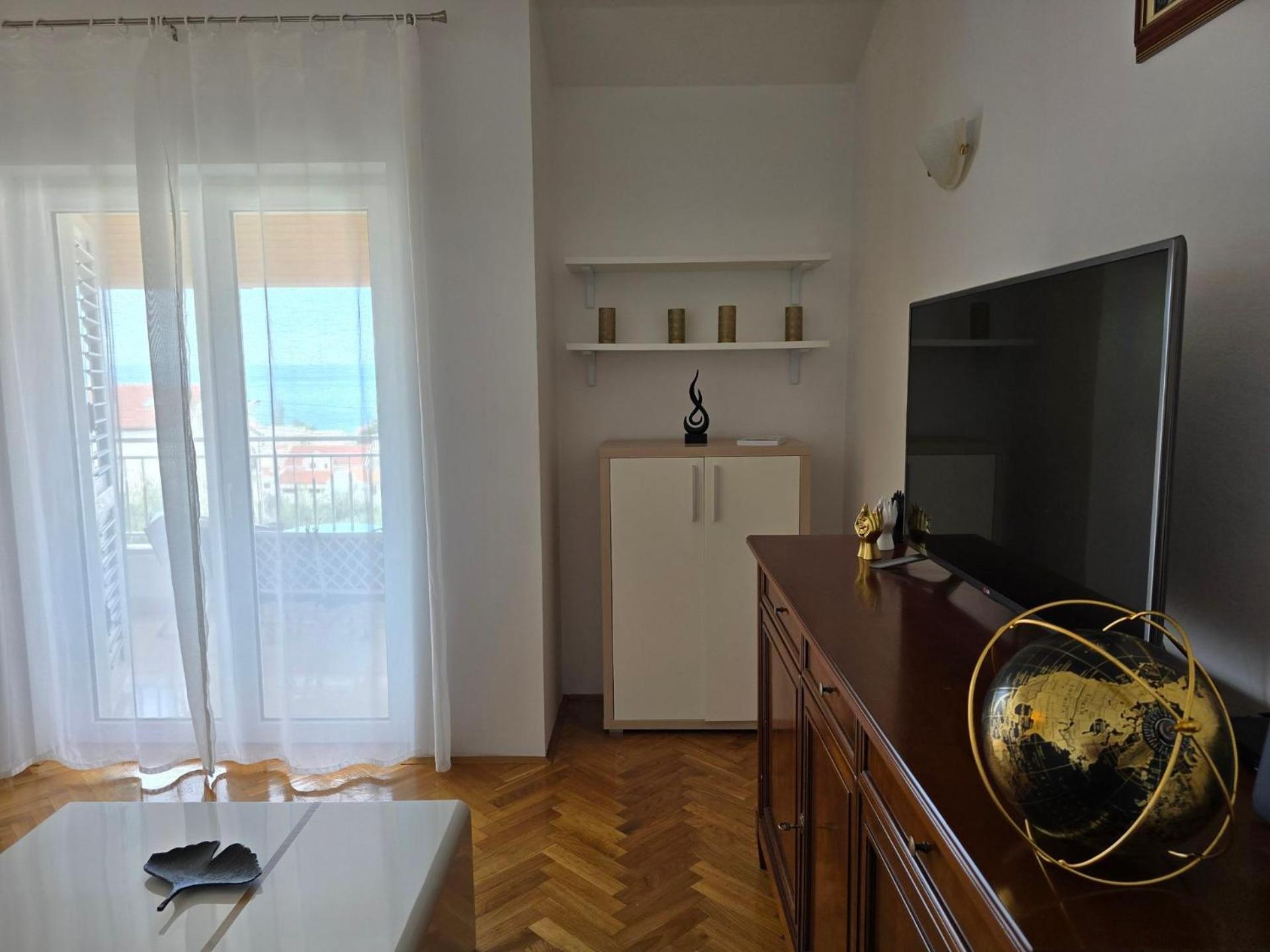 Apartment Huanita Промайна Екстер'єр фото