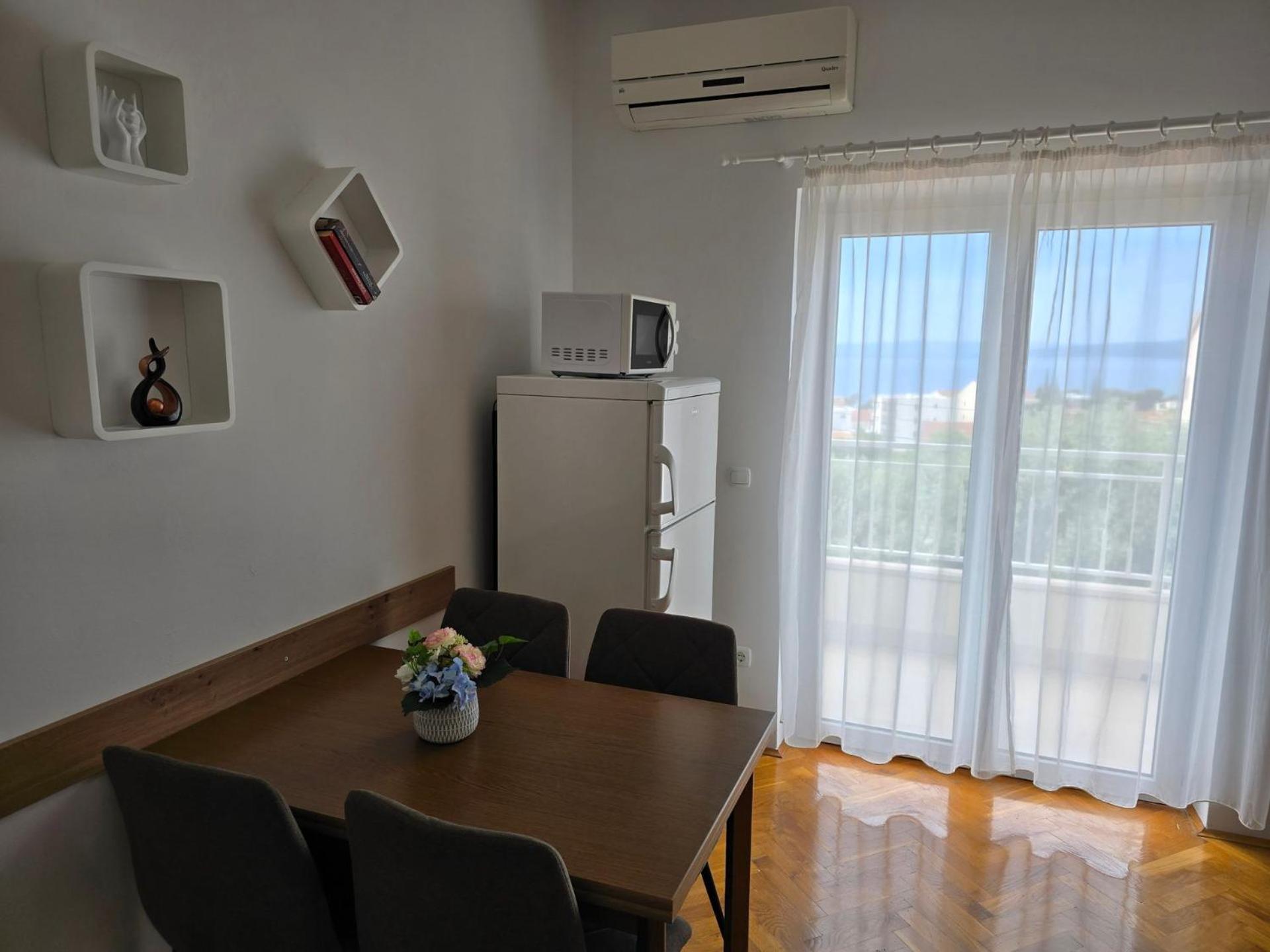 Apartment Huanita Промайна Екстер'єр фото